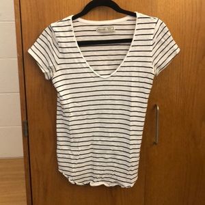 A&F white and black striped T-shirt